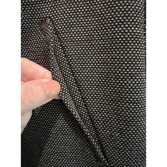 Chicos So Slimming Superior Stretch Ankle Pants Size 0 0R US 4 Black Tan Print - Picture 4 of 10